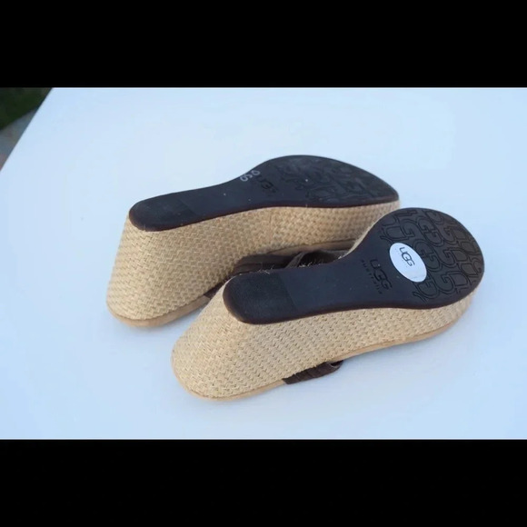 NWOT UGG Wedges - Picture 8 of 8